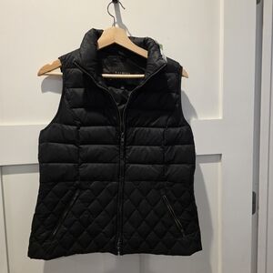 Talbots Quilted Vest Black Size Medium  Petite  With Pockets And Double Zipper